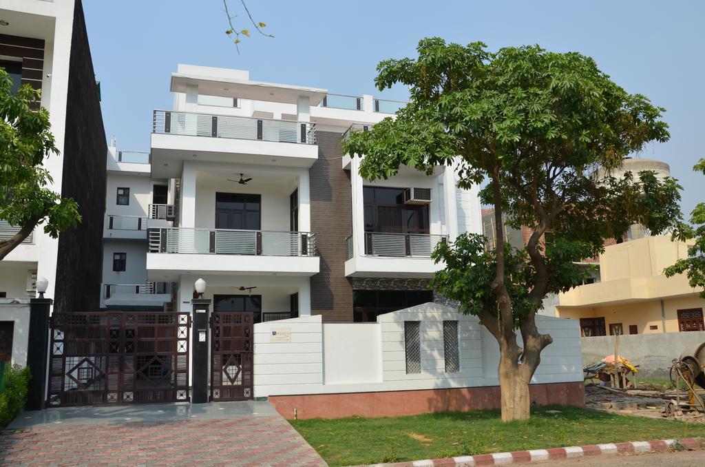 فندق The Abodes House نويدا الكبرى المظهر الخارجي الصورة
